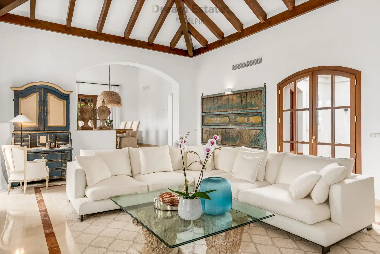 Een werkelijk prachtige Andalusische villa tegenover de golf te Benahavis regio. foto 12