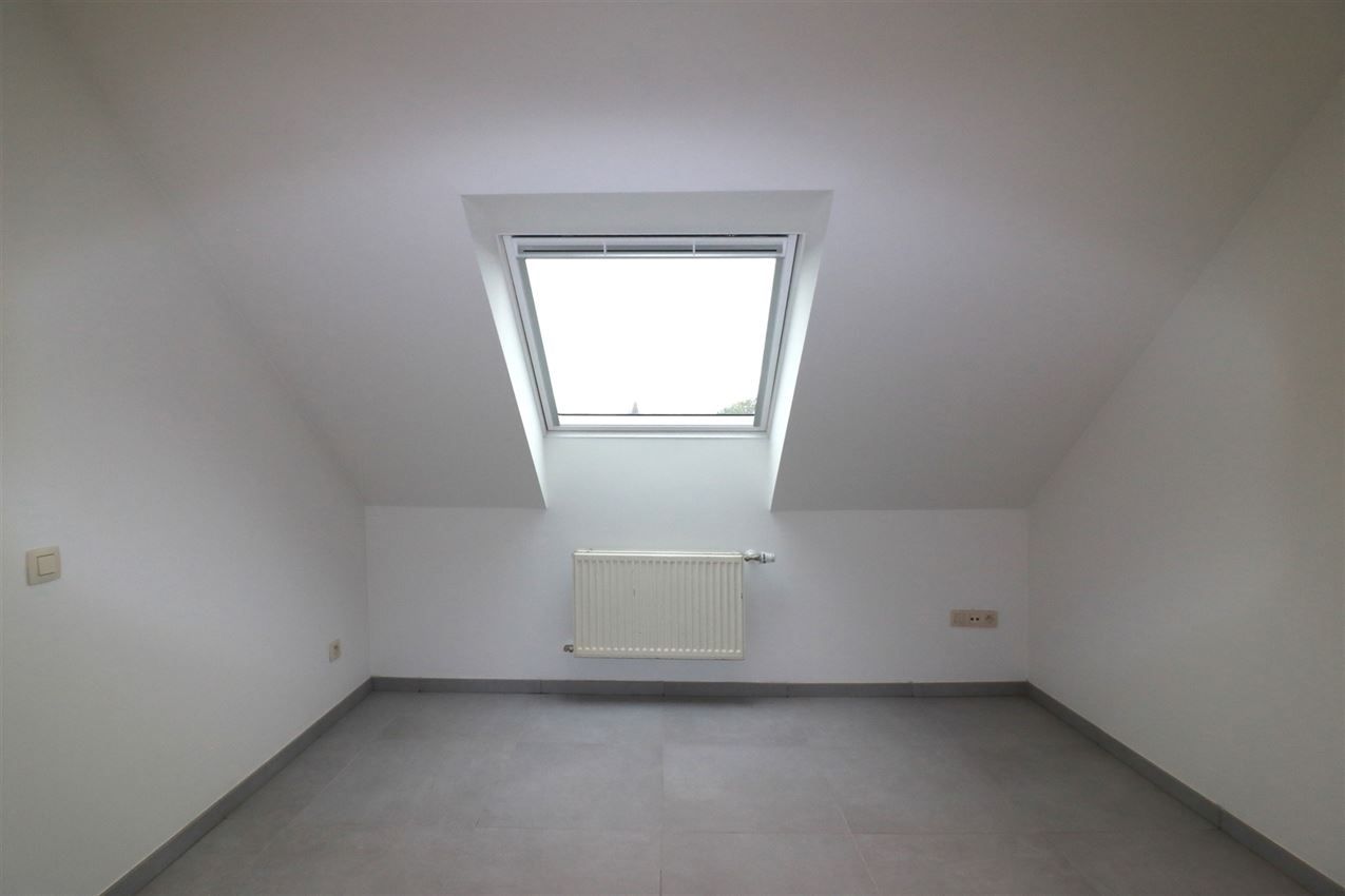 gerenoveerde duplex, 3 slpk., terras, nabij centrum en E 314  foto 27