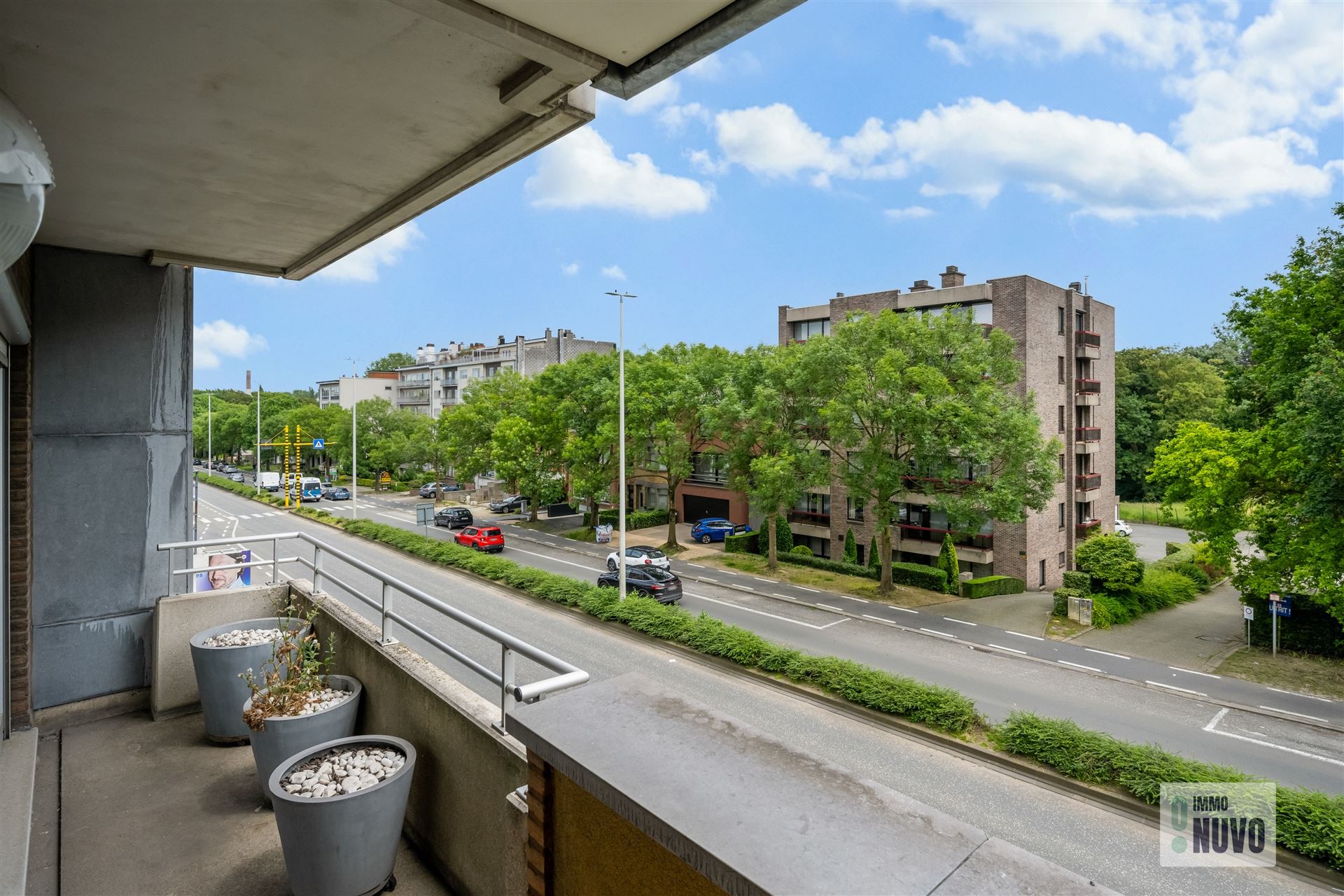 Ruim appartement met 3 slaapkamers en terras te Aalst foto 16