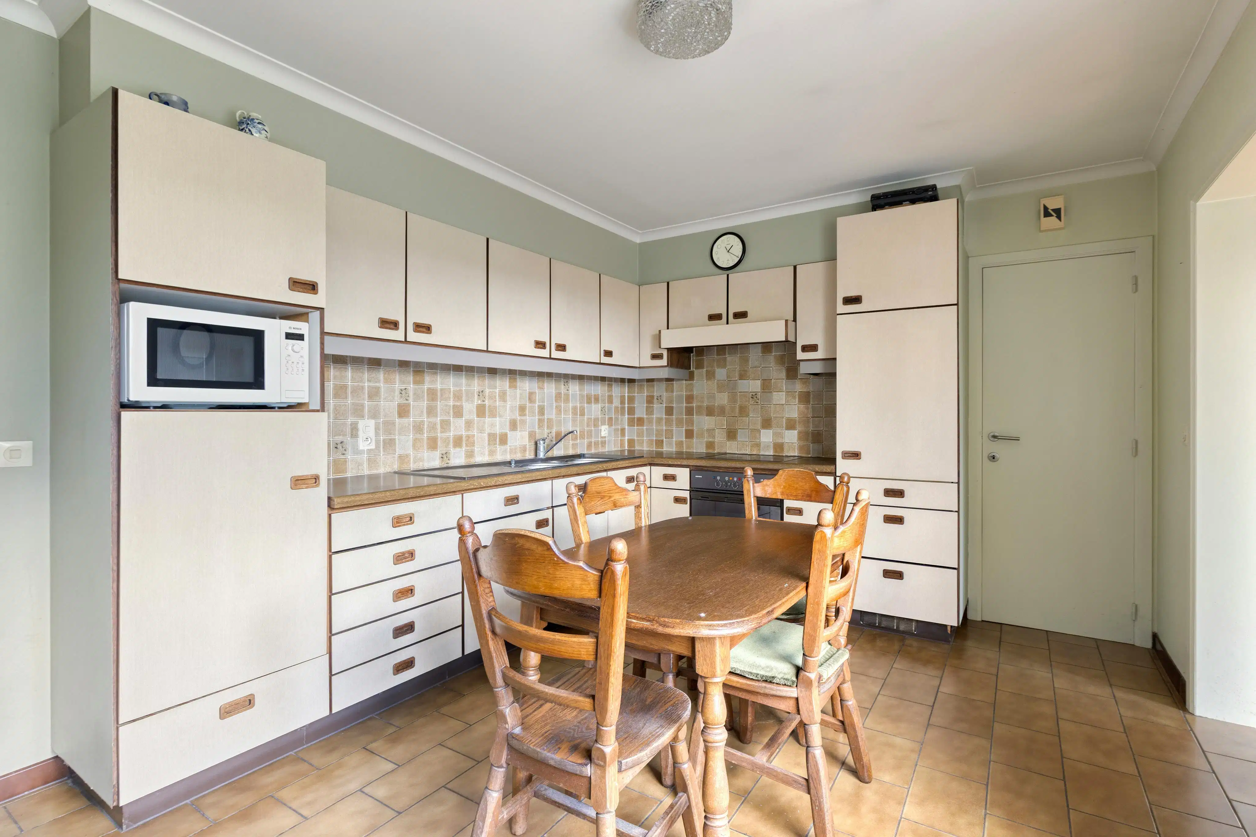 Open bebouwing met atelier en garage te koop in Zulte foto 9