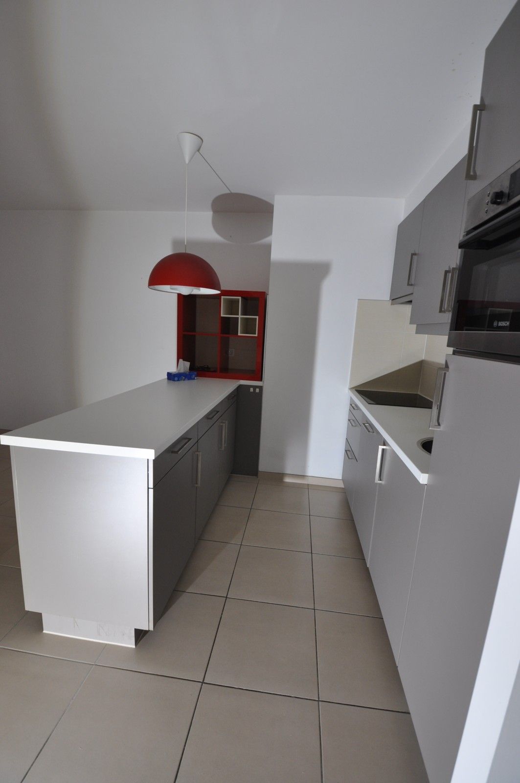 Instapklaar recent appartement met terras op een  centrale ligging foto 7