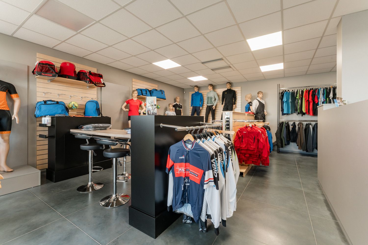 COMMERCIEEL GEBOUW foto 15