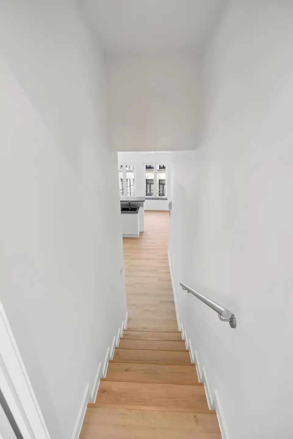 Gerenoveerd appartement met 2 slpkamers van ± 100m² foto 15