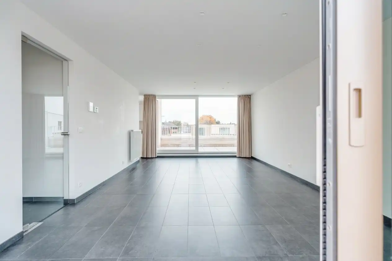 Recent appartement met EPC A op zeer centrale locatie in Sint-Michiels met 2 slaapkamers foto 2