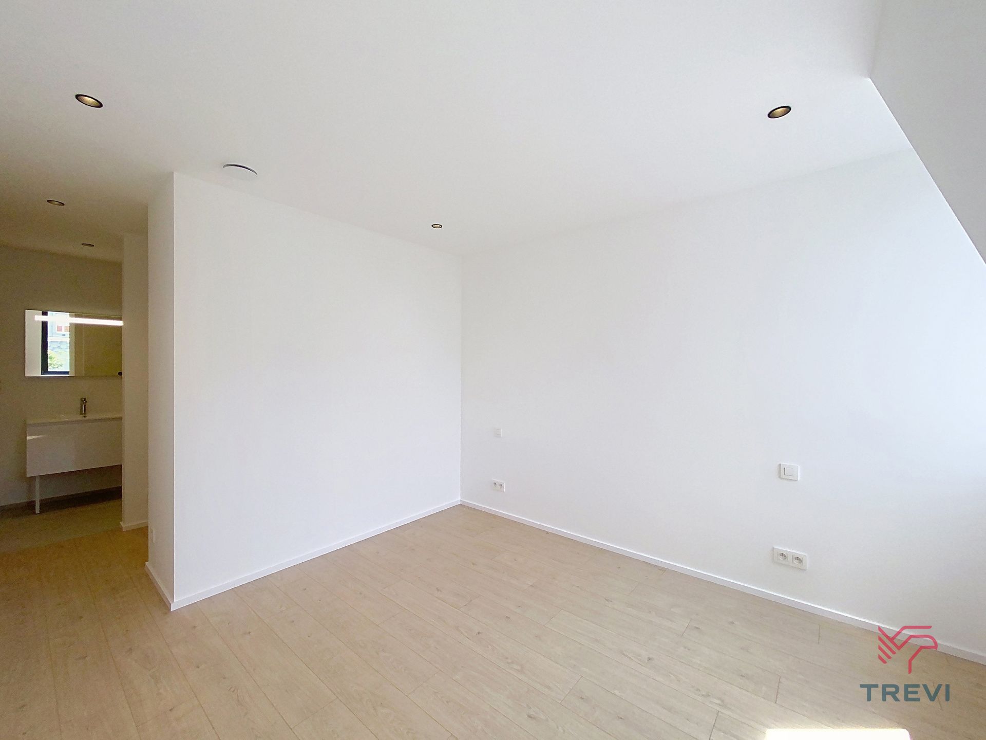 Appartement te huur foto 13