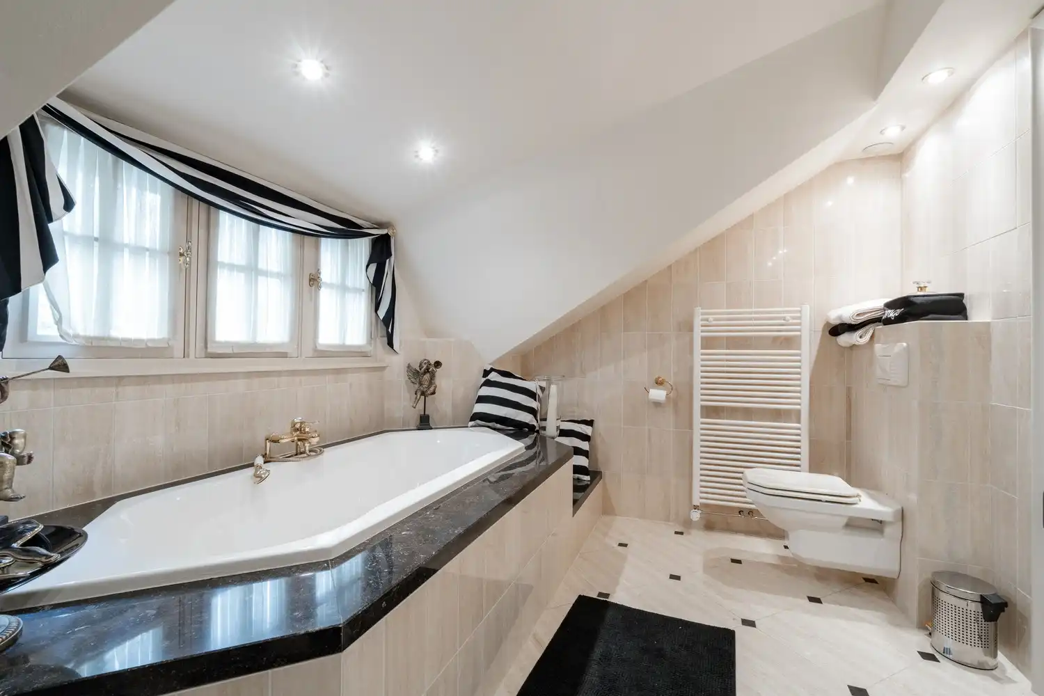 Prachtige villa op een uitzonderlijk domein van 20600m² foto 42