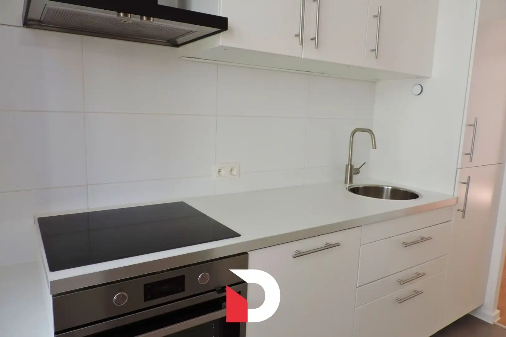 Gerenoveerde rijwoning met 2 slk's in centrum Brugge foto 5