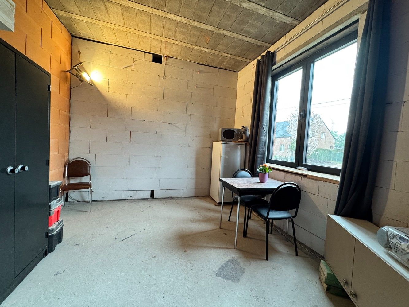 🏡  Casco woning met bijbouw op royaal perceel van 15a foto 7