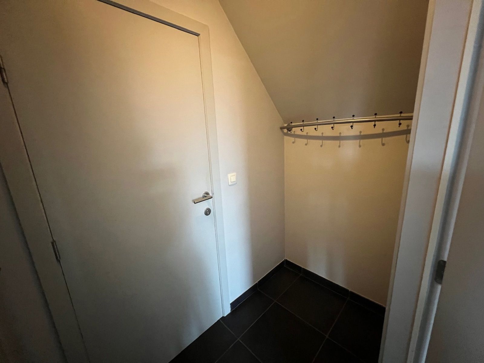 Dakapp met 2 slpk, ruim terras en garagebox foto 3
