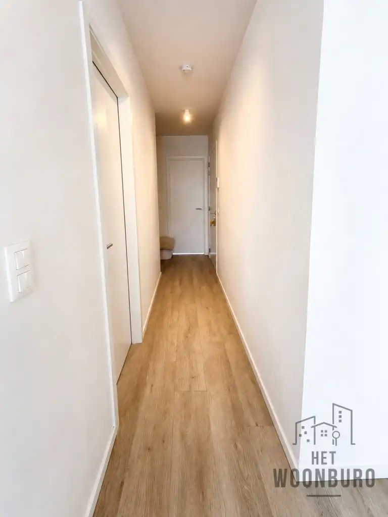 Appartement 1e verd. met autostaanplaats foto 6