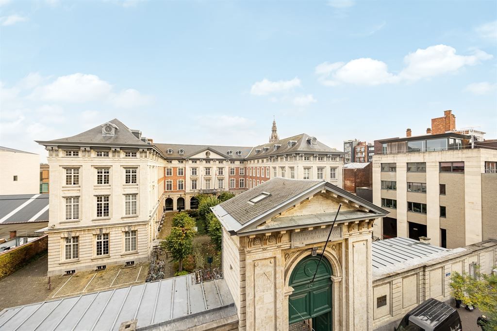 Lichtrijk appartement met 2 slaapkamers in centrum Leuven foto 20