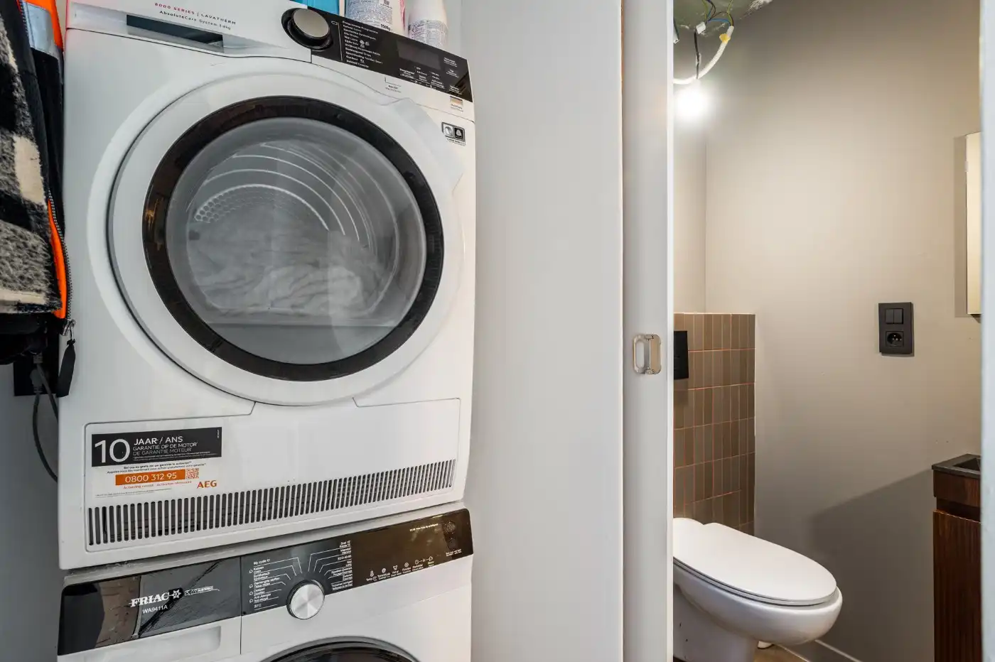 Gerenoveerde, instapklare woning met 2 à 3 slpk. en tuin foto 14