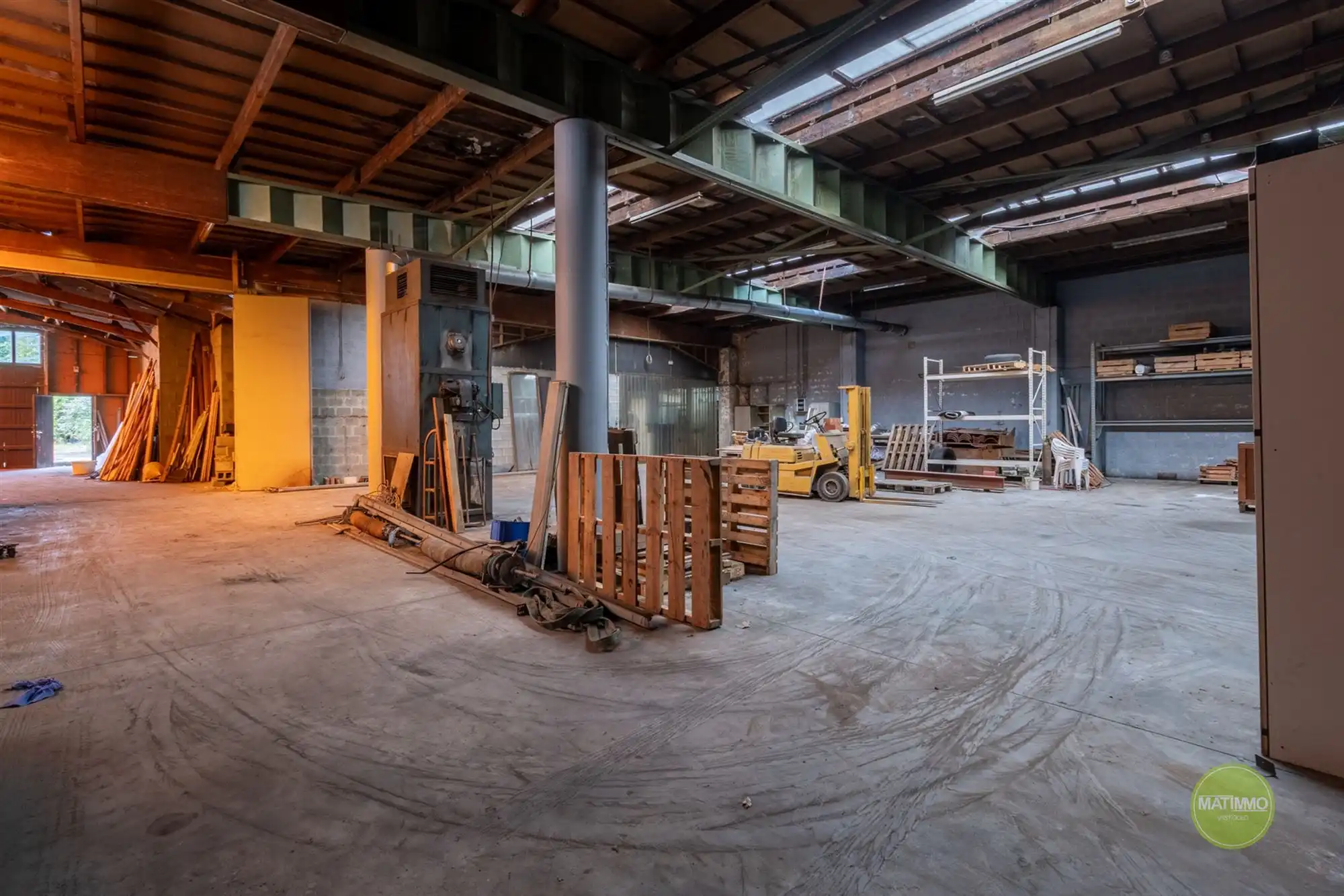 Veelzijdige magazijnruimte op ruim perceel in Mol-Rauw foto 3