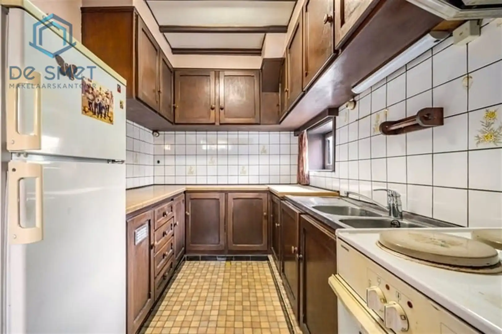 Te renoveren woning met 5 slaapkamers, garage en ruime tuin in het landelijke Viane foto 9