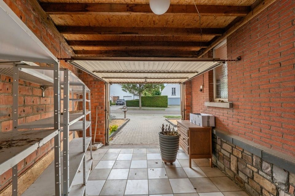 TE RENOVEREN STADSWONING IN SINT-TRUIDEN foto 32