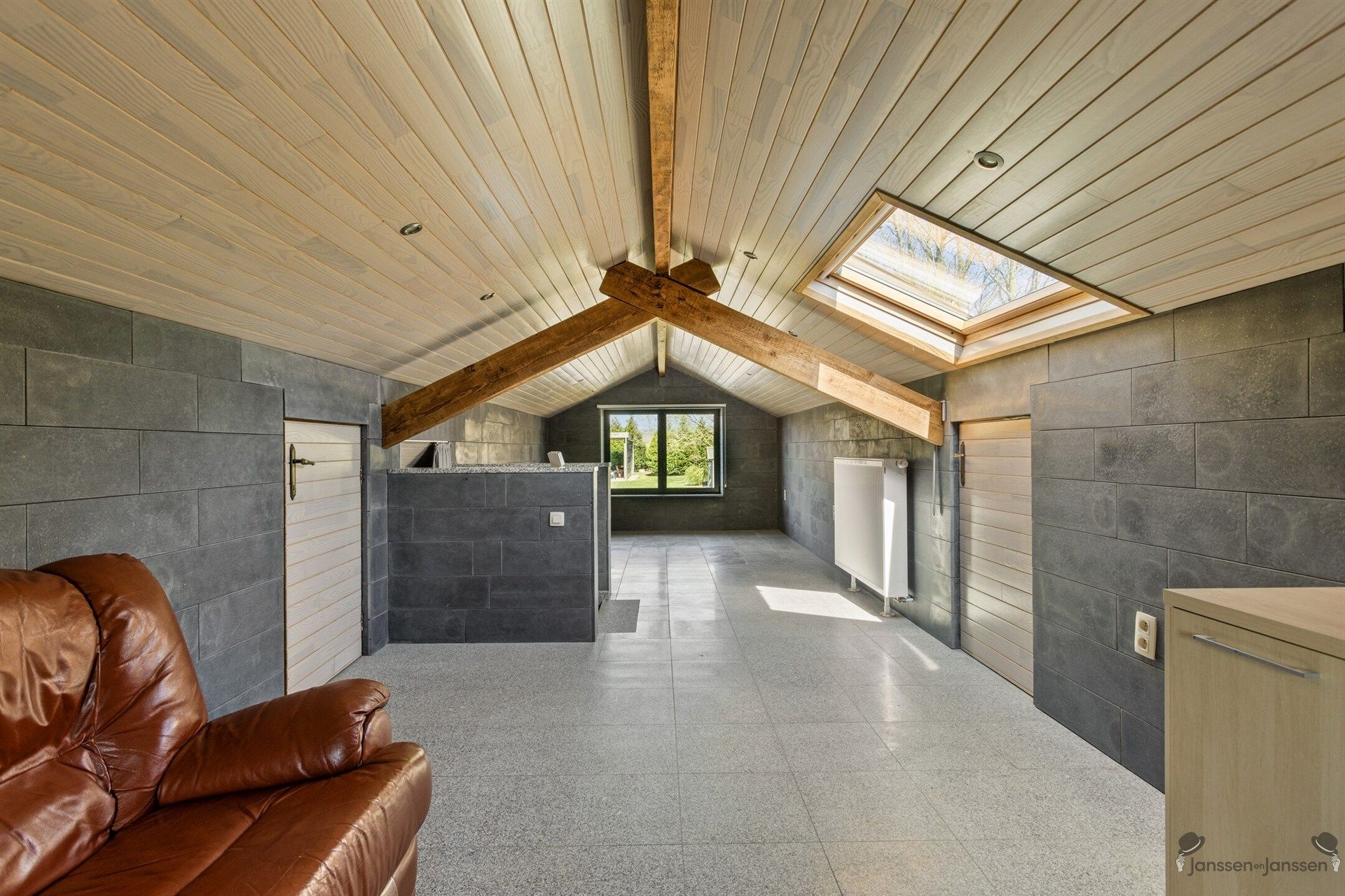 Prachtige landelijke villa met ruime opslagmogelijkheden. foto 10