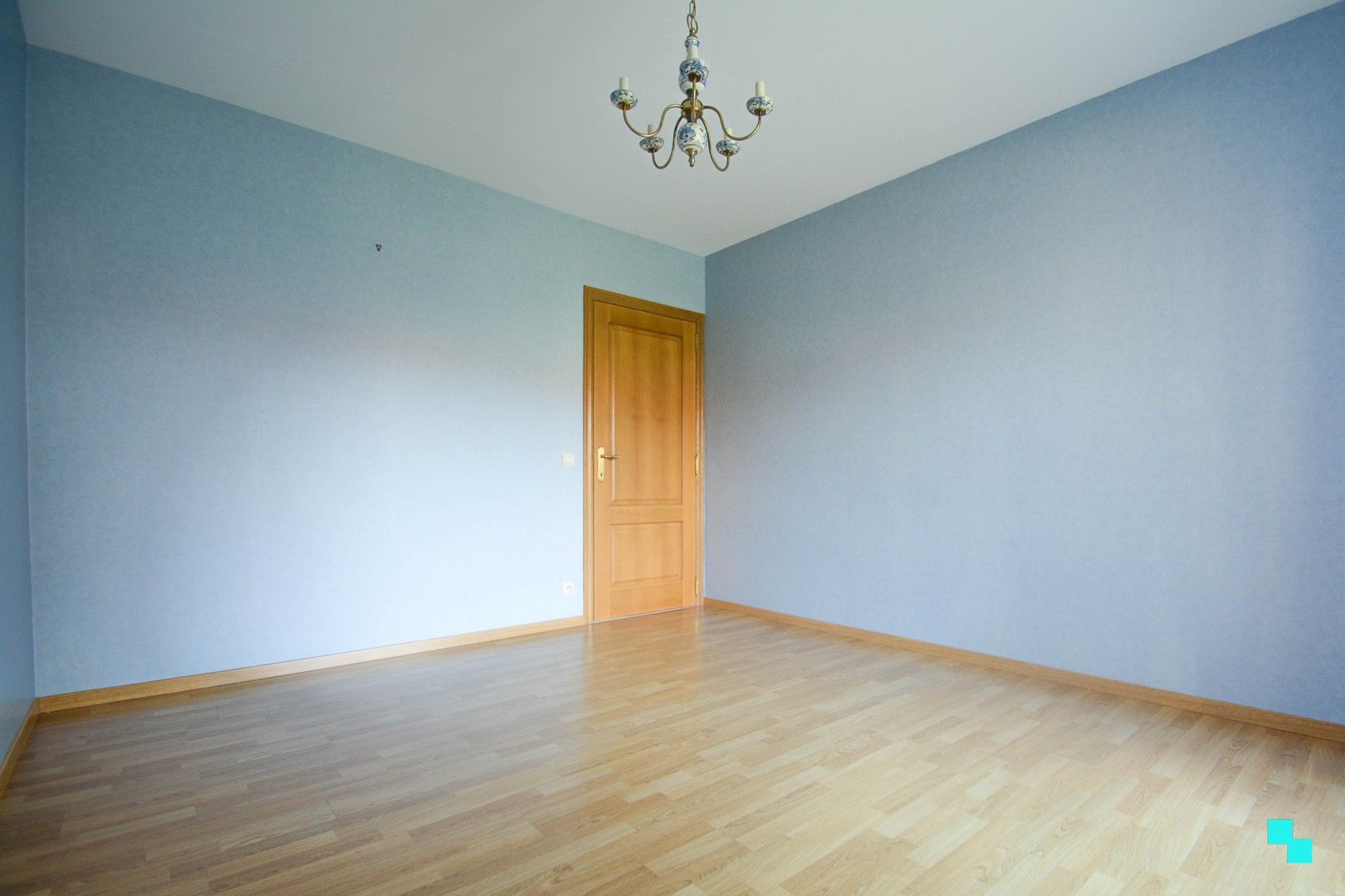 Centraal gelegen instapklaar appartement met groenzicht te Izegem foto 10