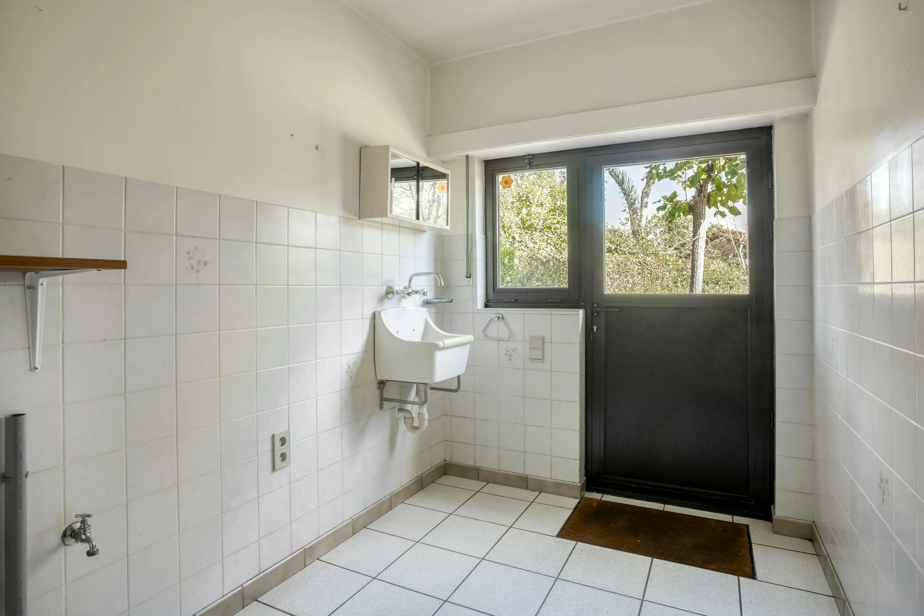 Goed gelegen huis te koop in Lichtaart foto 14