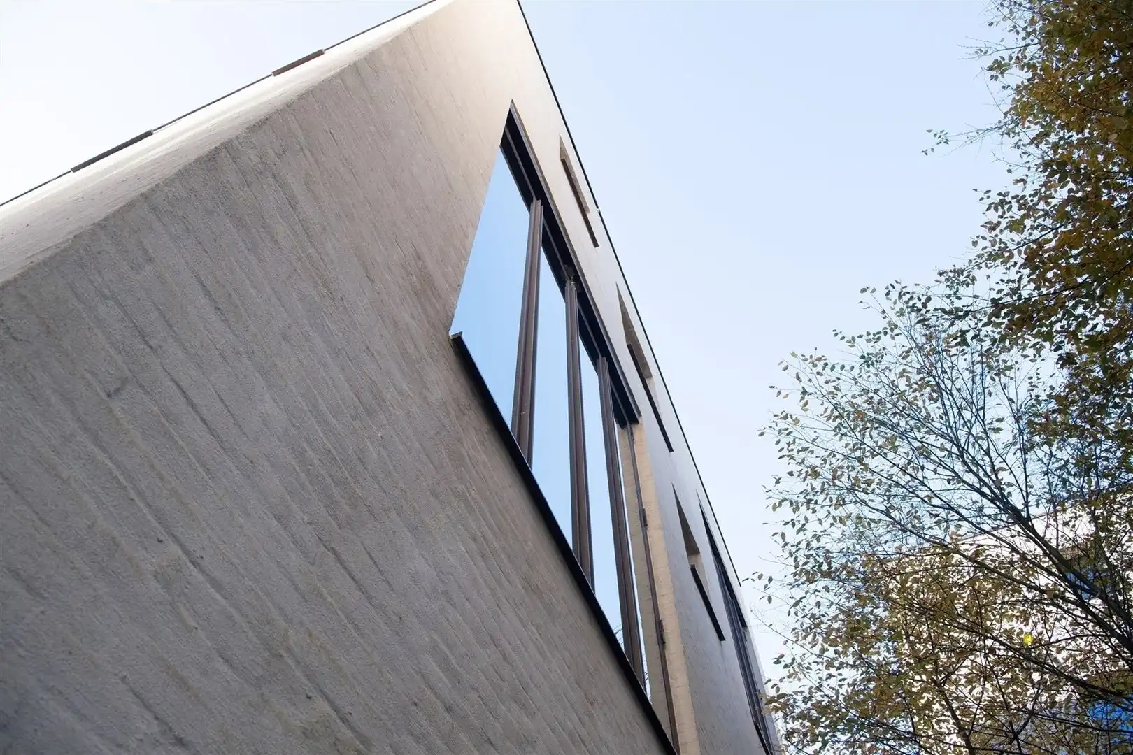 RUIM EN LICHTRIJK WONEN OP DE BOVENSTE VERDIEPING OP DE KANAALSITE VAN AXEL VERVOORDT foto 20