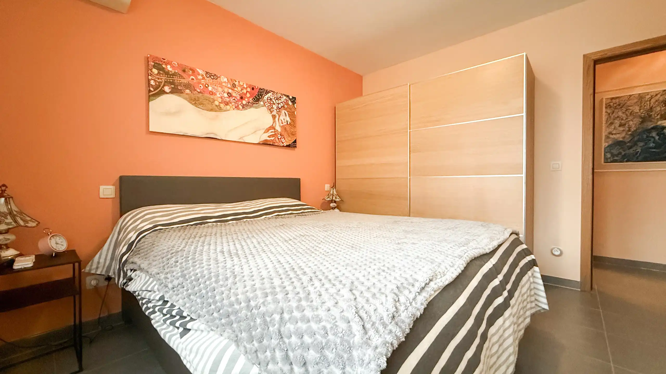 Ruim gelijkvloers appartement met tuin en parking foto 27
