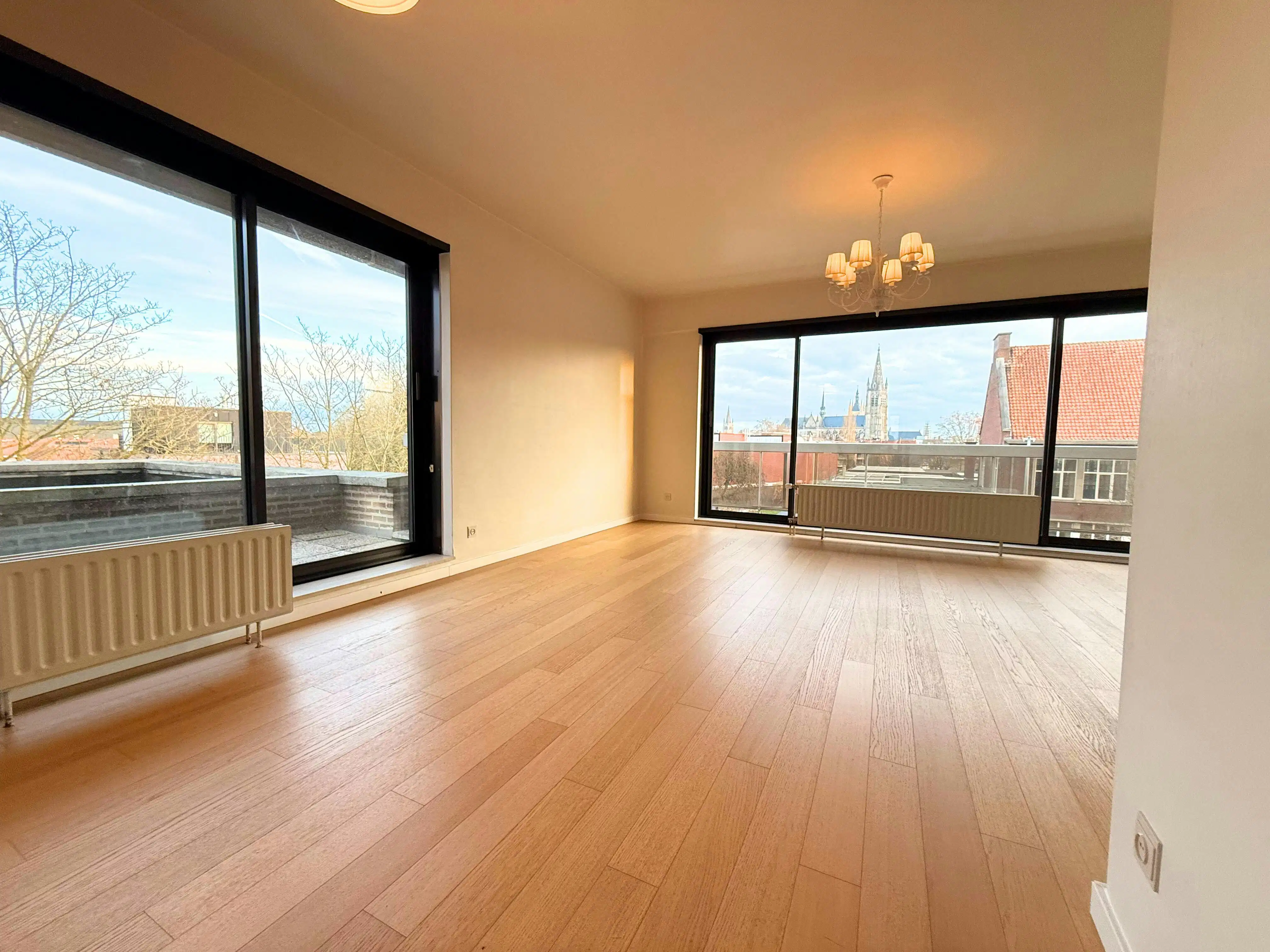 Hoekappartement te koop met 2 slaapkamer en 3 terrassen  foto 5