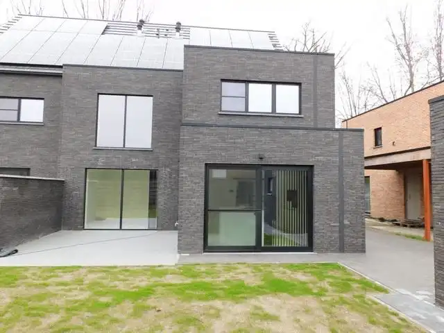 Rustig gelegen en ruime BEN-woning foto 17