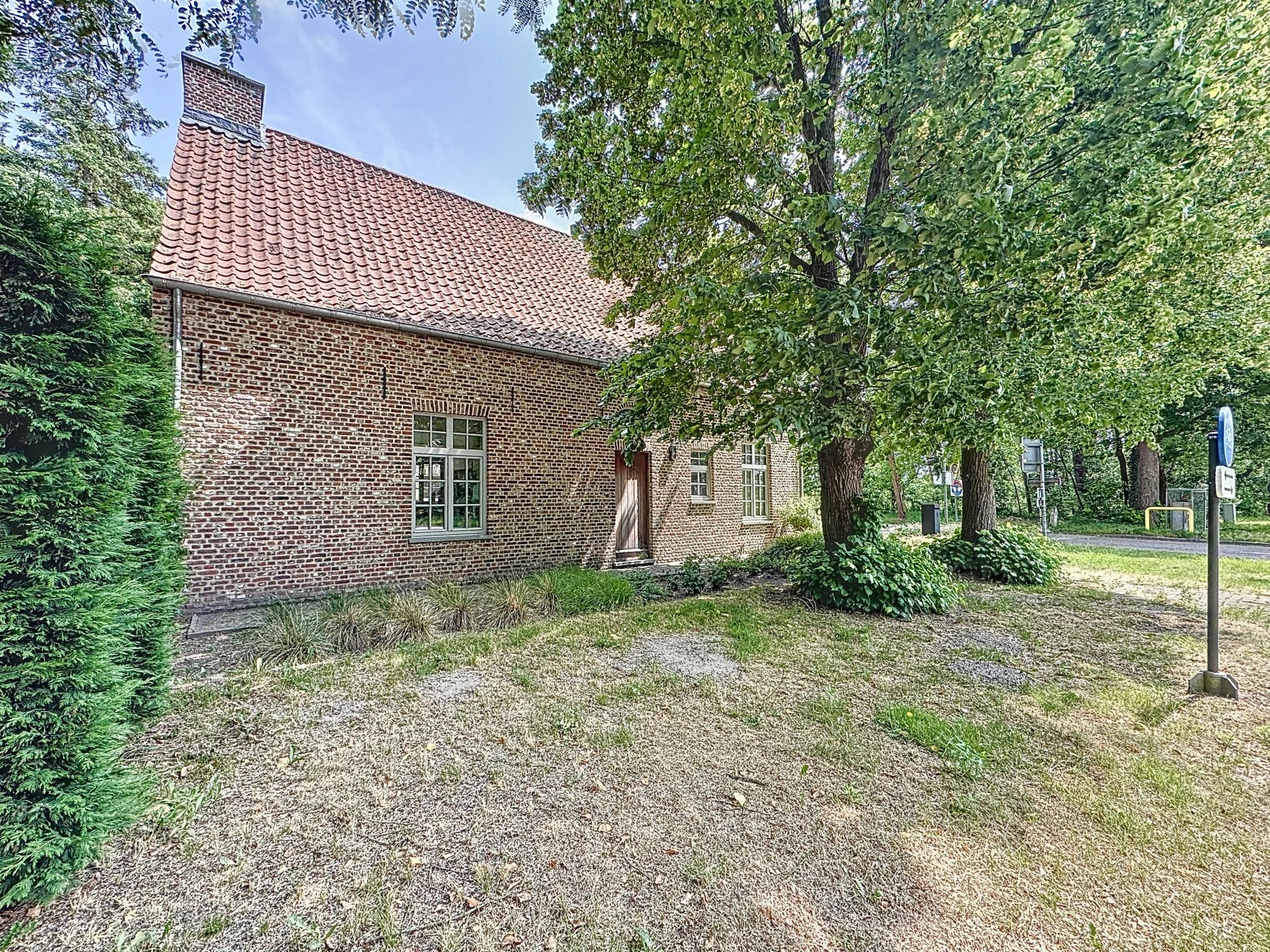 Prachtige villa met 3 slaapkamers op een perceel van +/- 60 are. foto 40