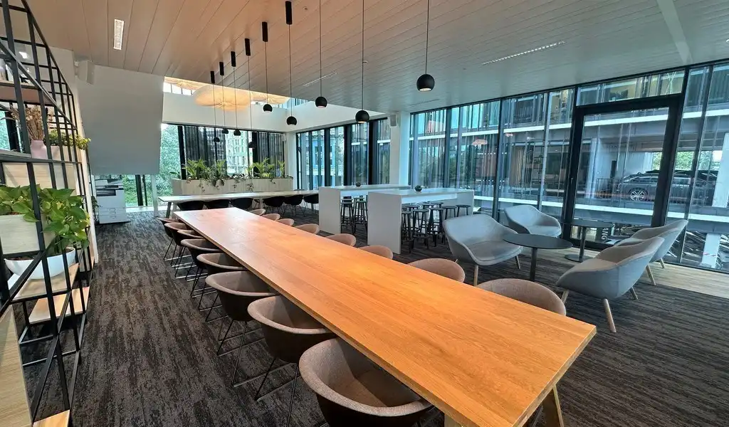 Full service kantoren in d'Office Gent aan The Loop foto 6