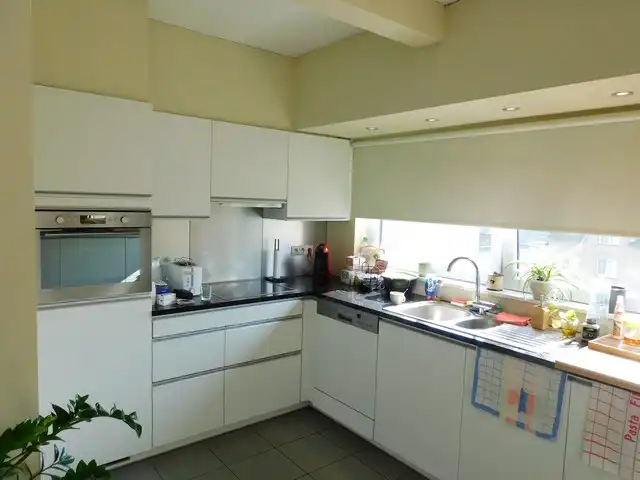 Ruim appartement met autostaanplaats vlakbij het centrum foto 6