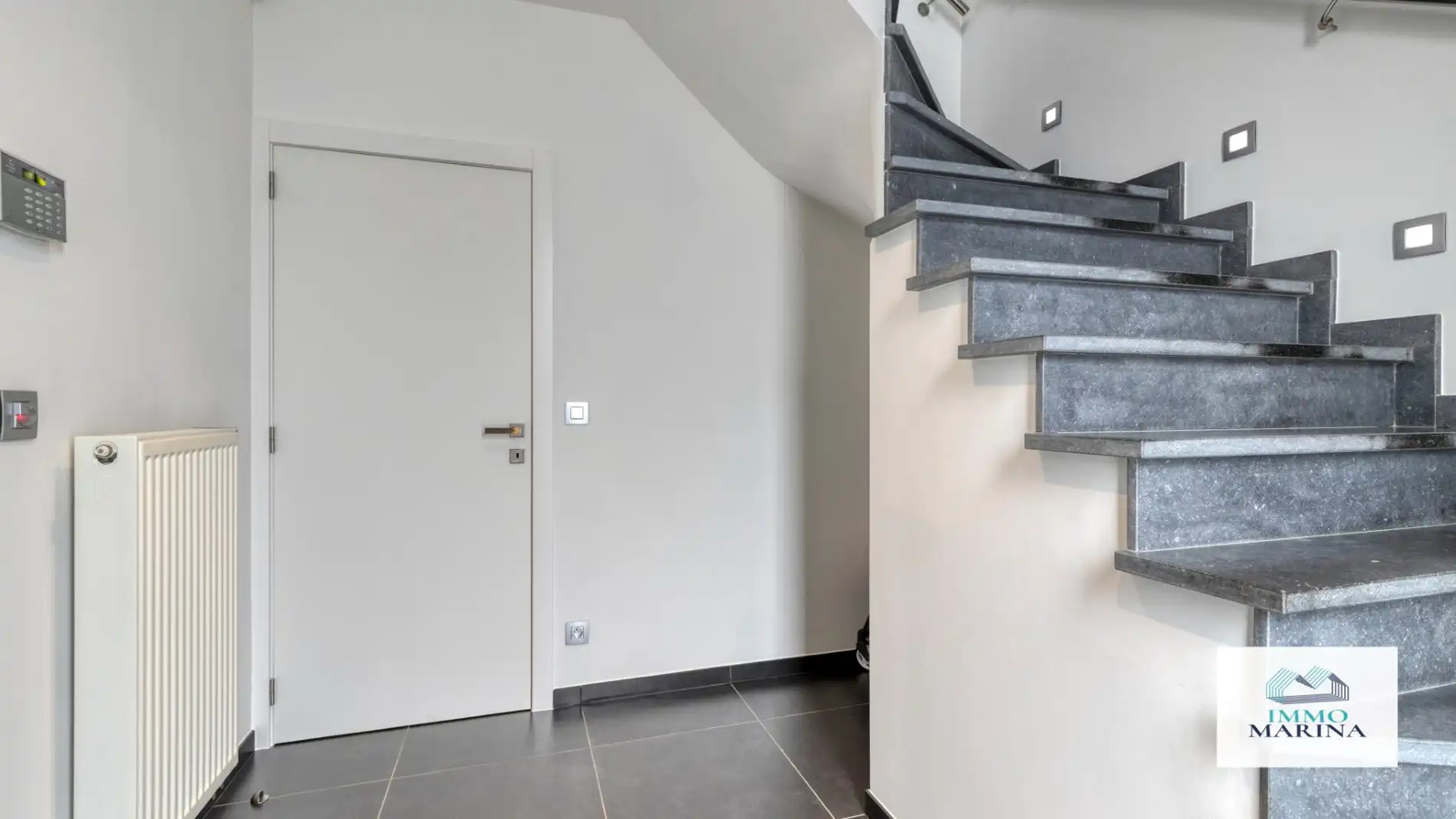 Zeer ruime instapklare handelswoning te Begijnendijk foto 13