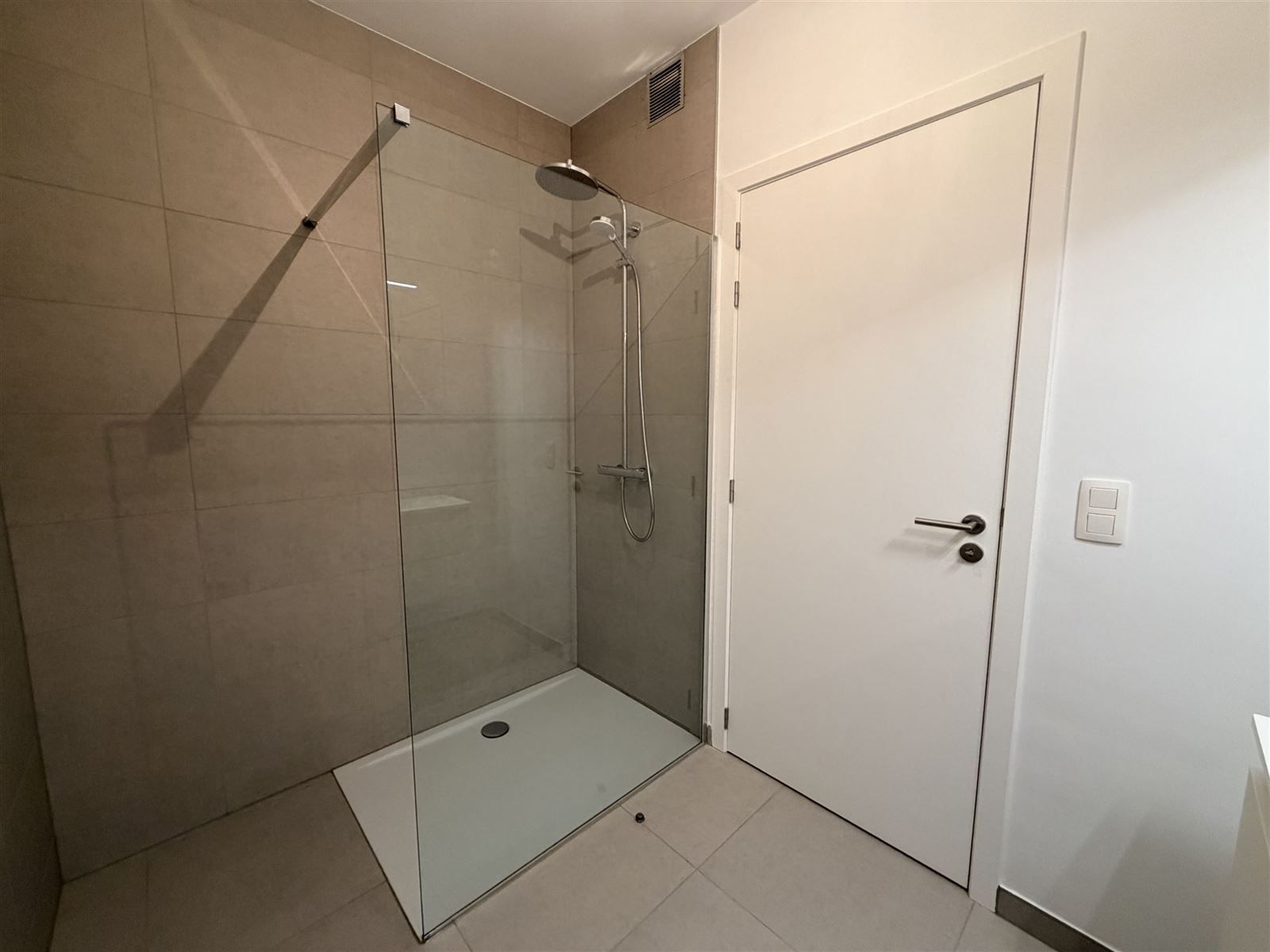 Appartement te huur met 2 slaapkamers foto 12