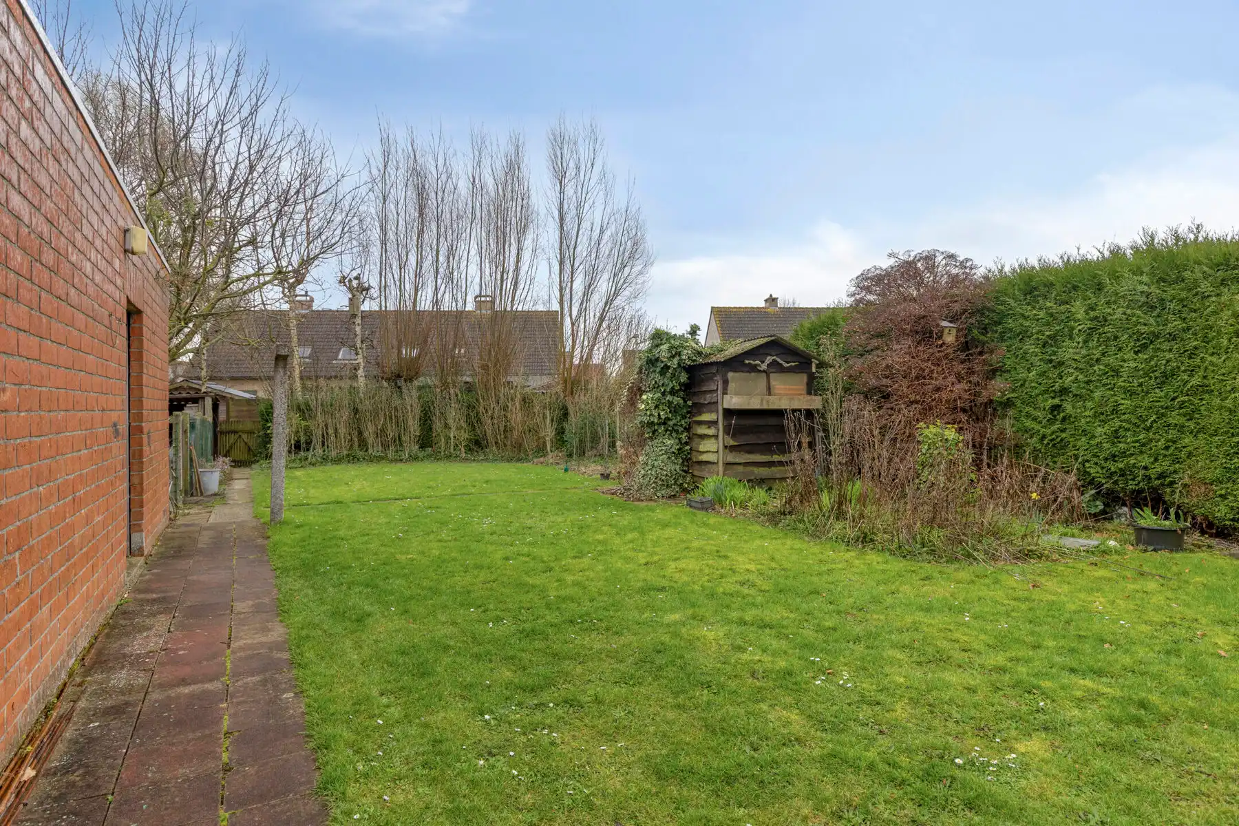 Kloeke woning met tuin en garage! foto 15