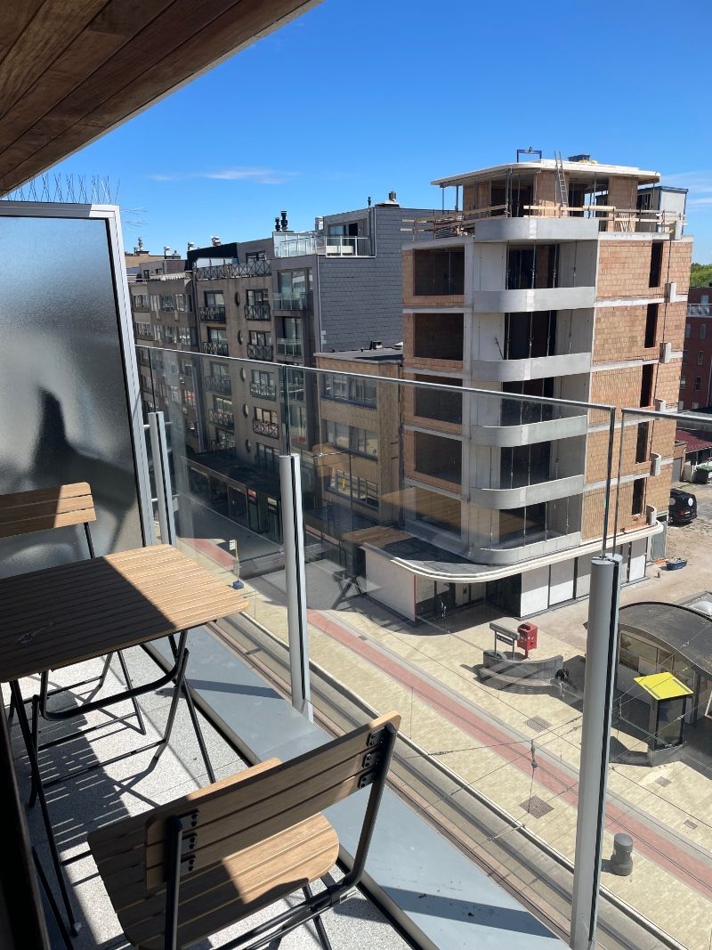 Vlakbij zee gelegen gemeubeld appartement met centrale ligging! foto 13