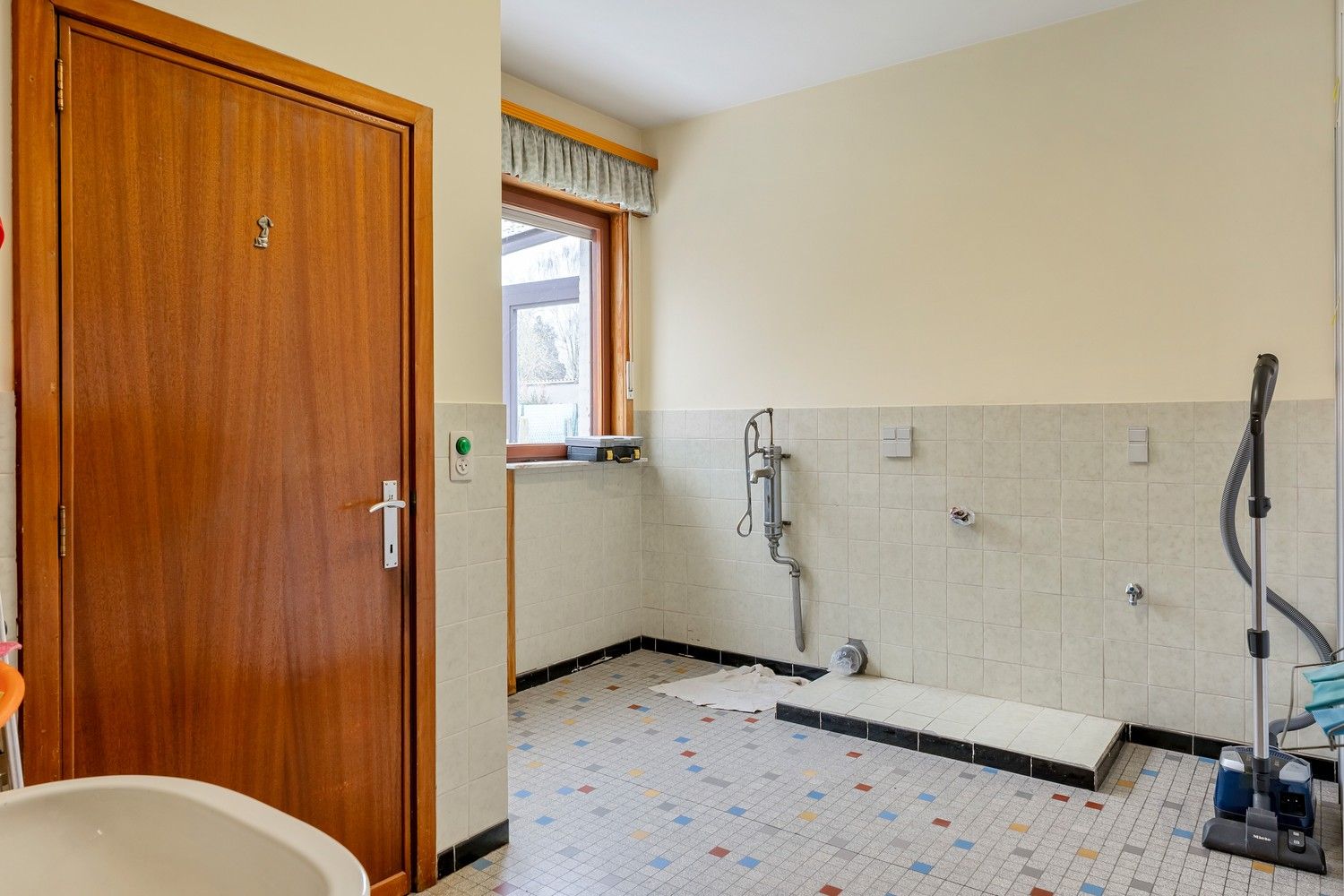 Gesloten bebouwing 219m² met naastliggend bouwgrond 231m² foto 15