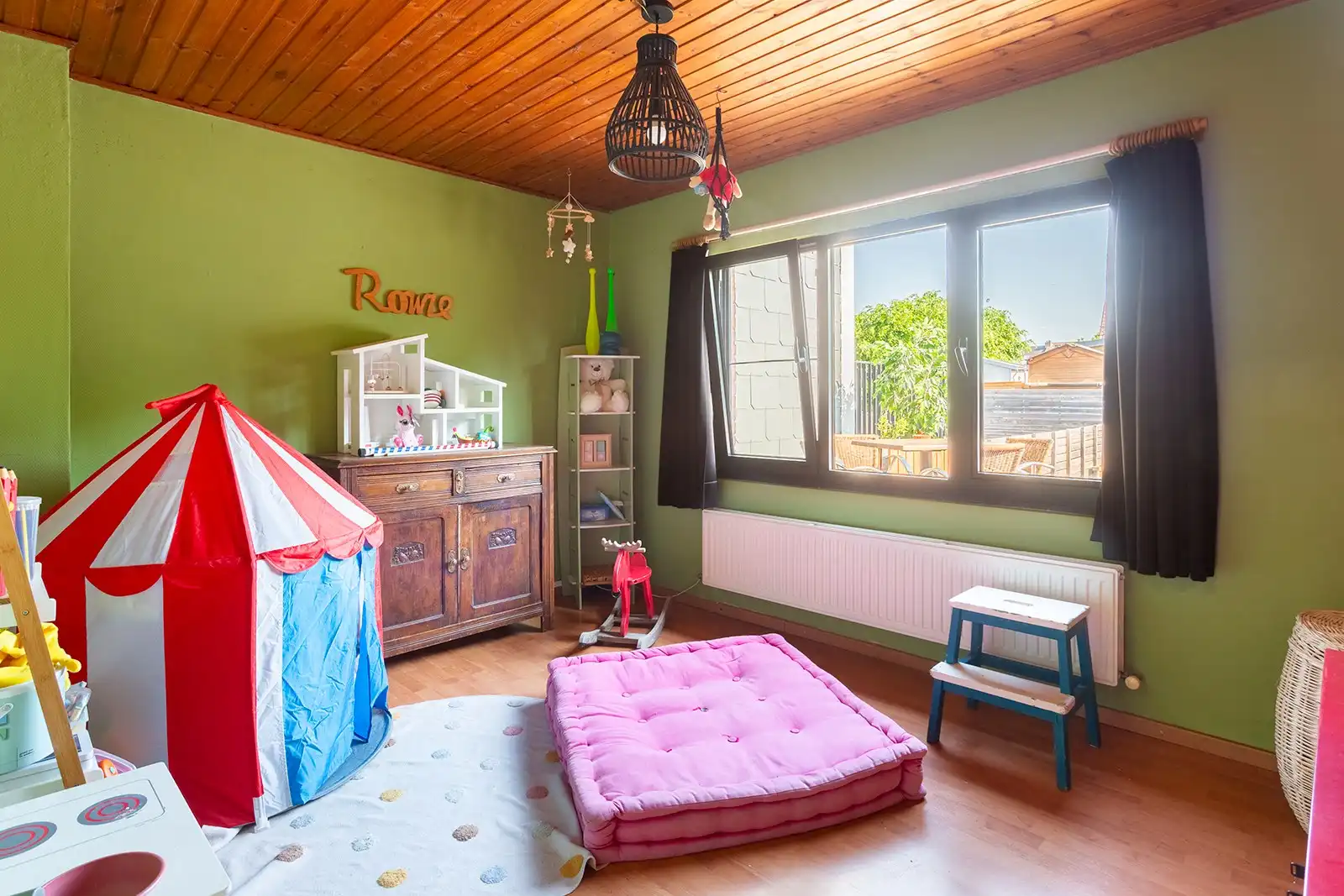 Gezellige woning met veel potentieel in groene buurt foto 20