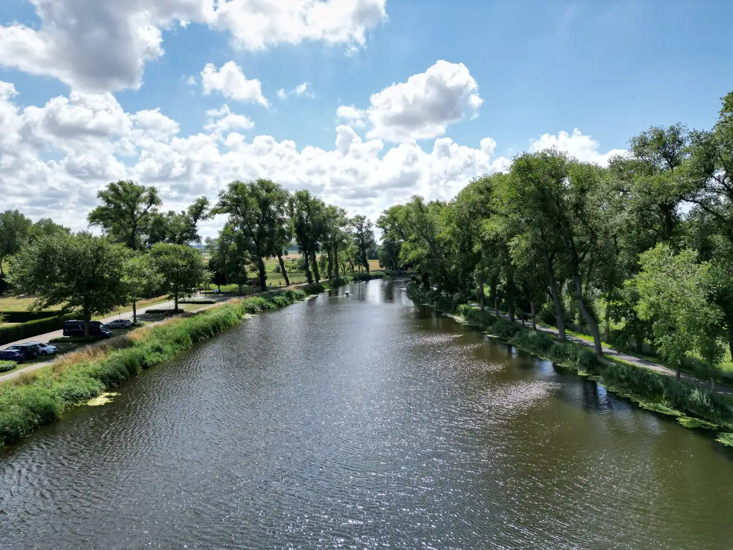 Sluisse Villa aan het water : Onder architectuur gebouwd, wonen aan de Damse Vaart foto 7