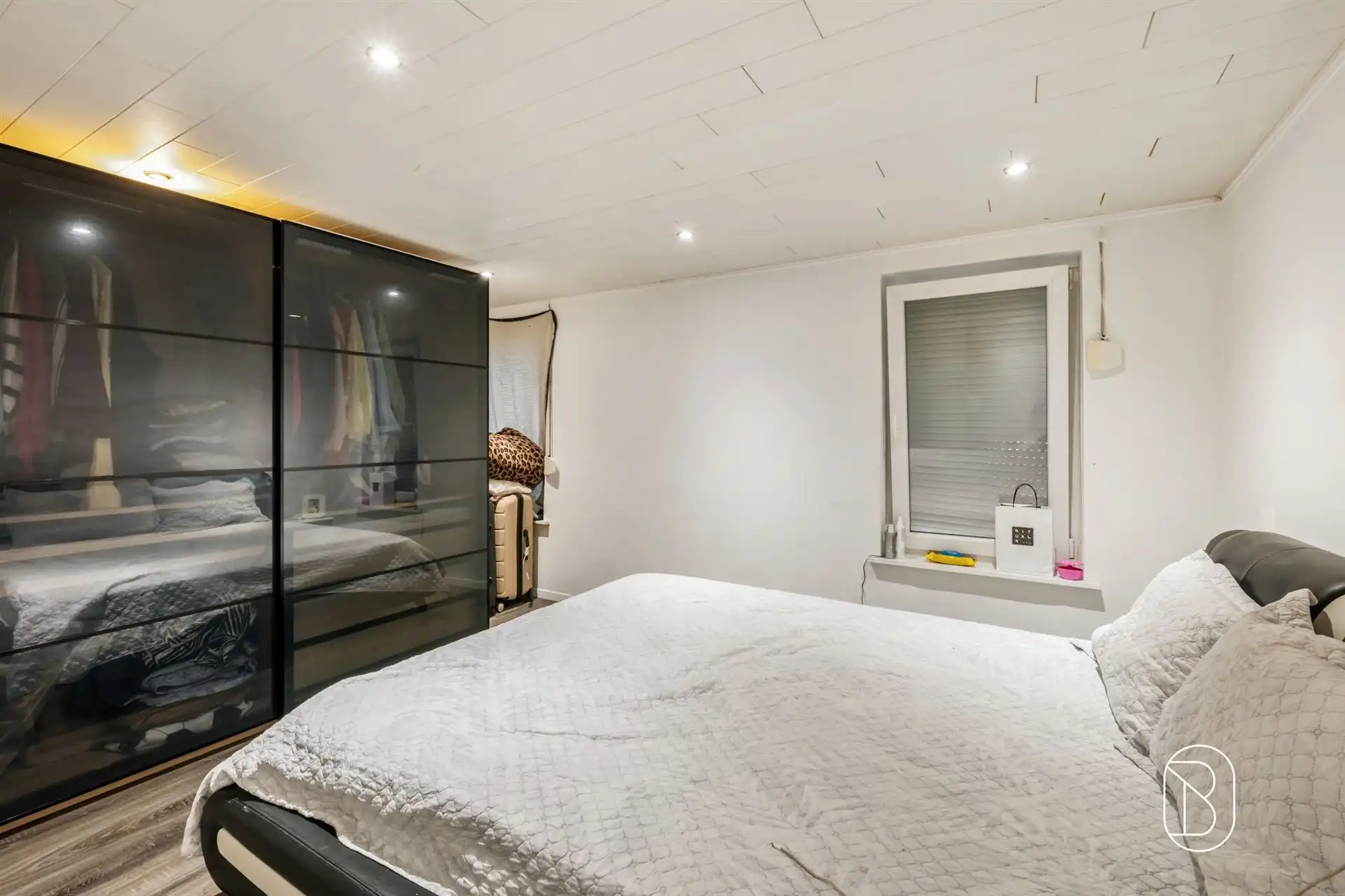 Rustig gelegen woning met aangename tuin foto 10