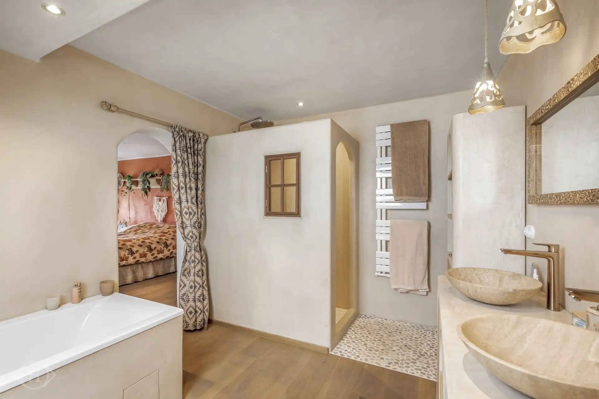 Exclusieve gerenoveerde hoeve foto 10