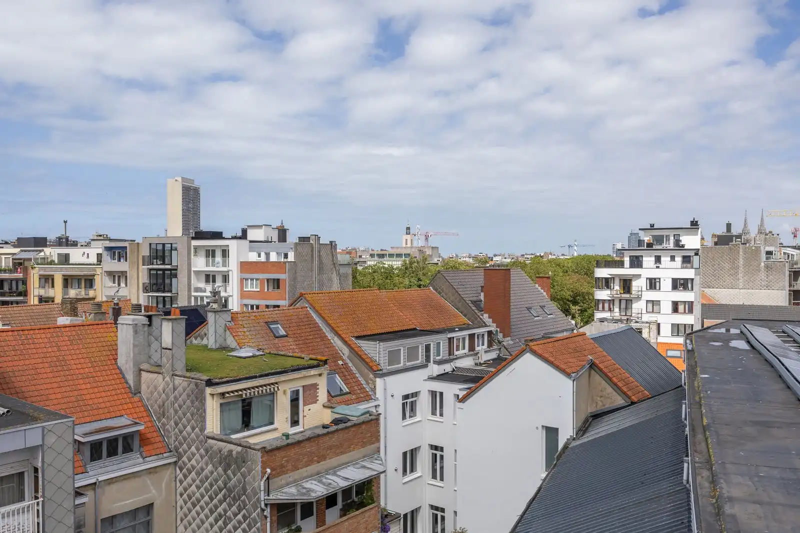 Ruim, lichtrijk én gerenoveerd appartement met 2 slpk op toplocatie. foto 11