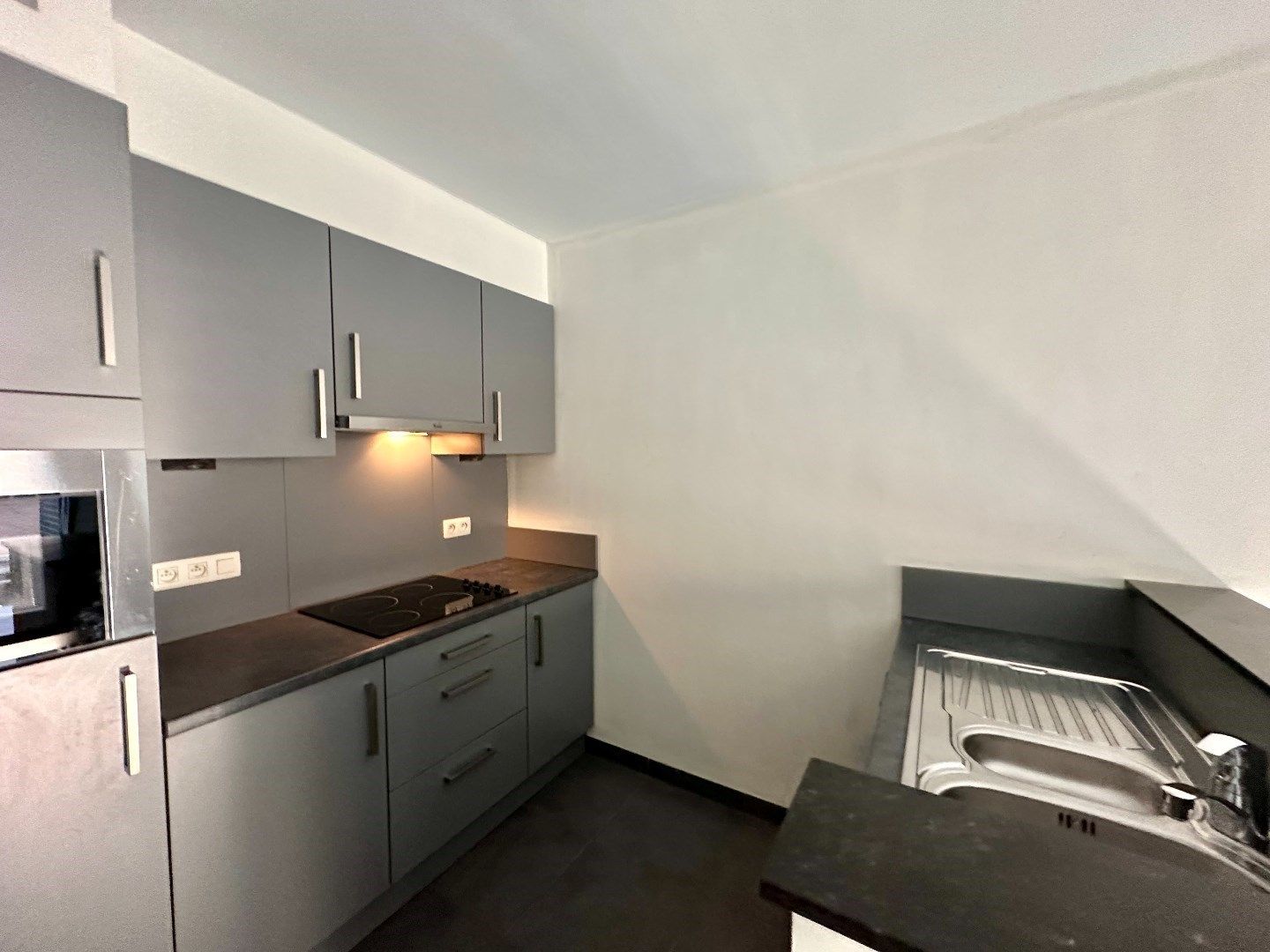 Modern appartement in hartje Hasselt foto 5