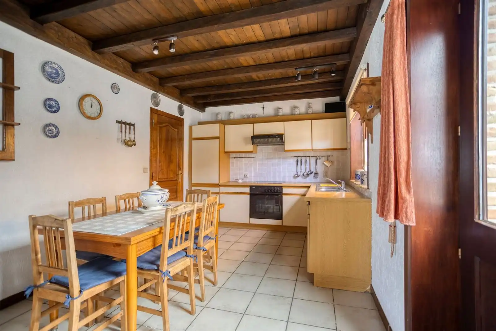 Rustig gelegen woning te koop te Pajottegem foto 10