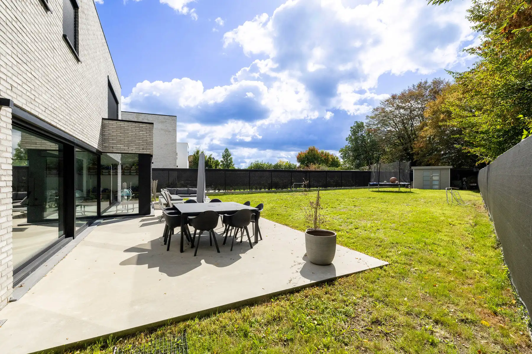 Energiezuinige villa (2022) met 3 slpk en zuidgerichte tuin foto 2