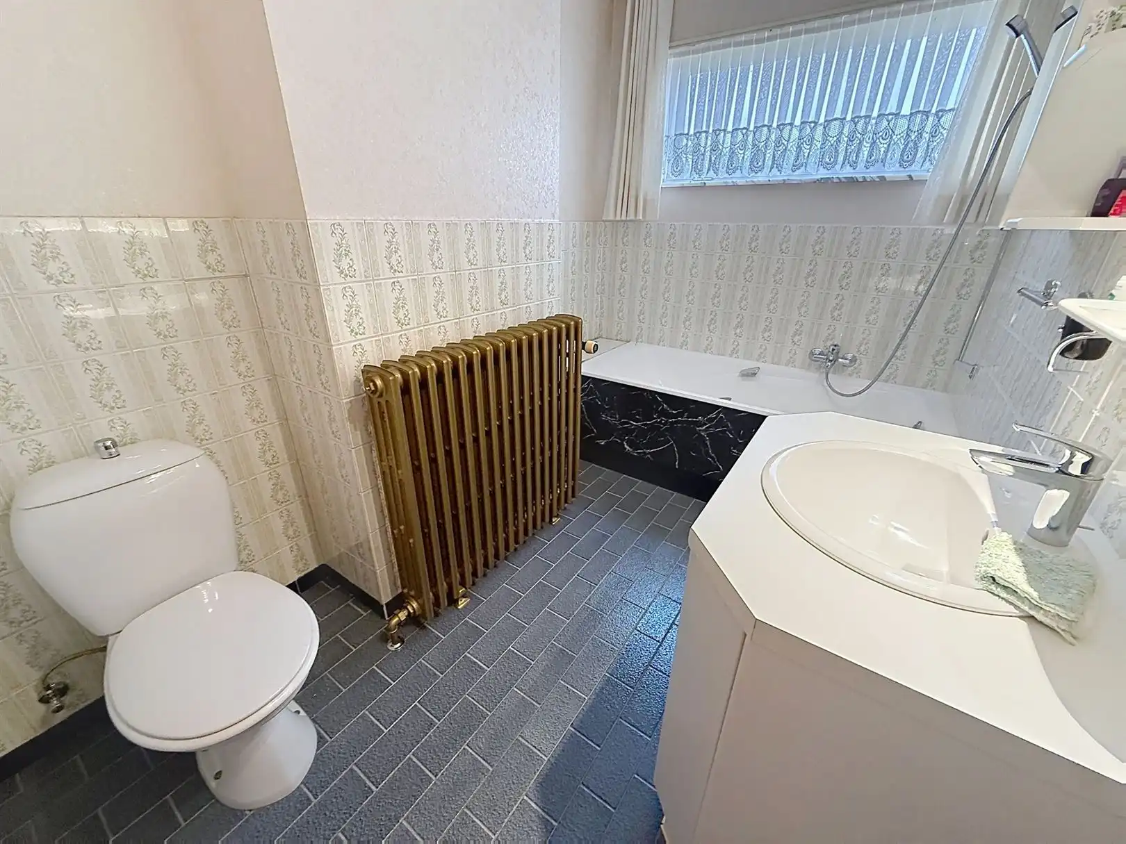 Op te frissen bungalow met garage, 3 slpks, opp 16a 17ca foto 25
