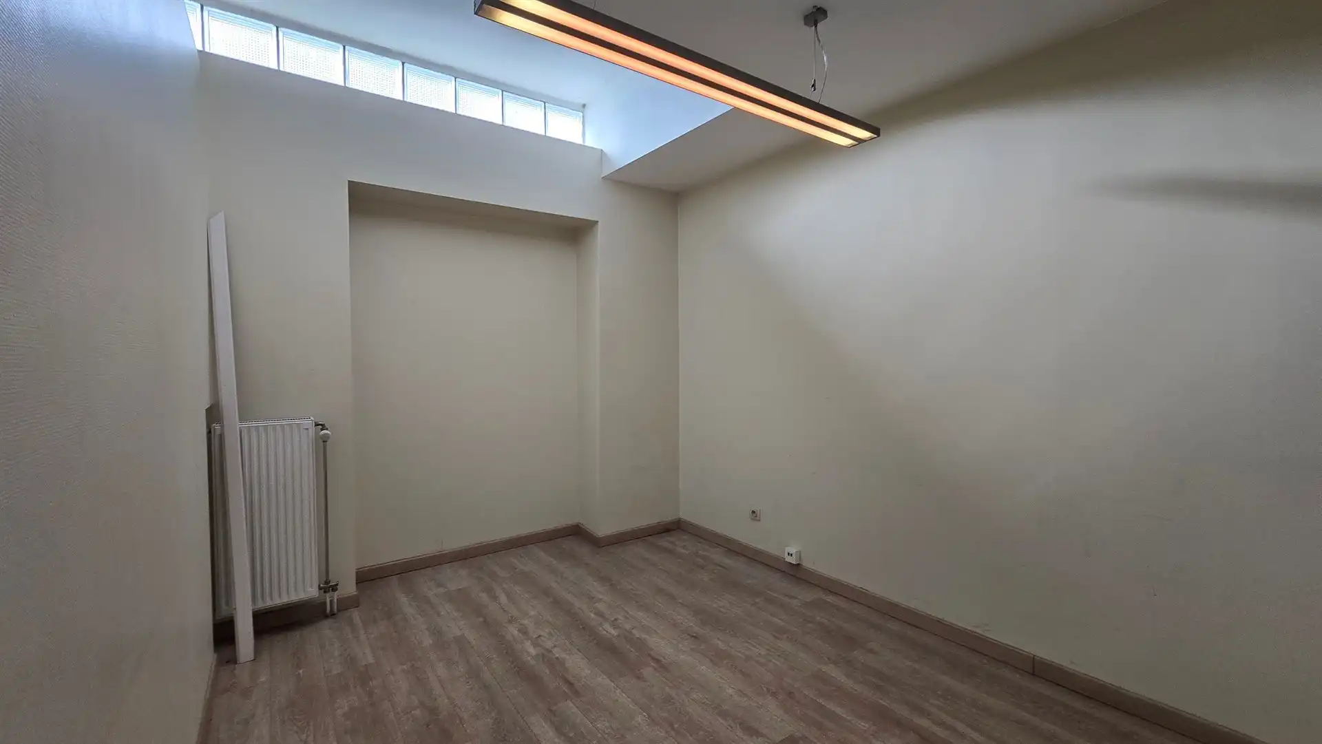 Veelzijdige handelsruimte (91m²) in hartje Zaventem foto 6