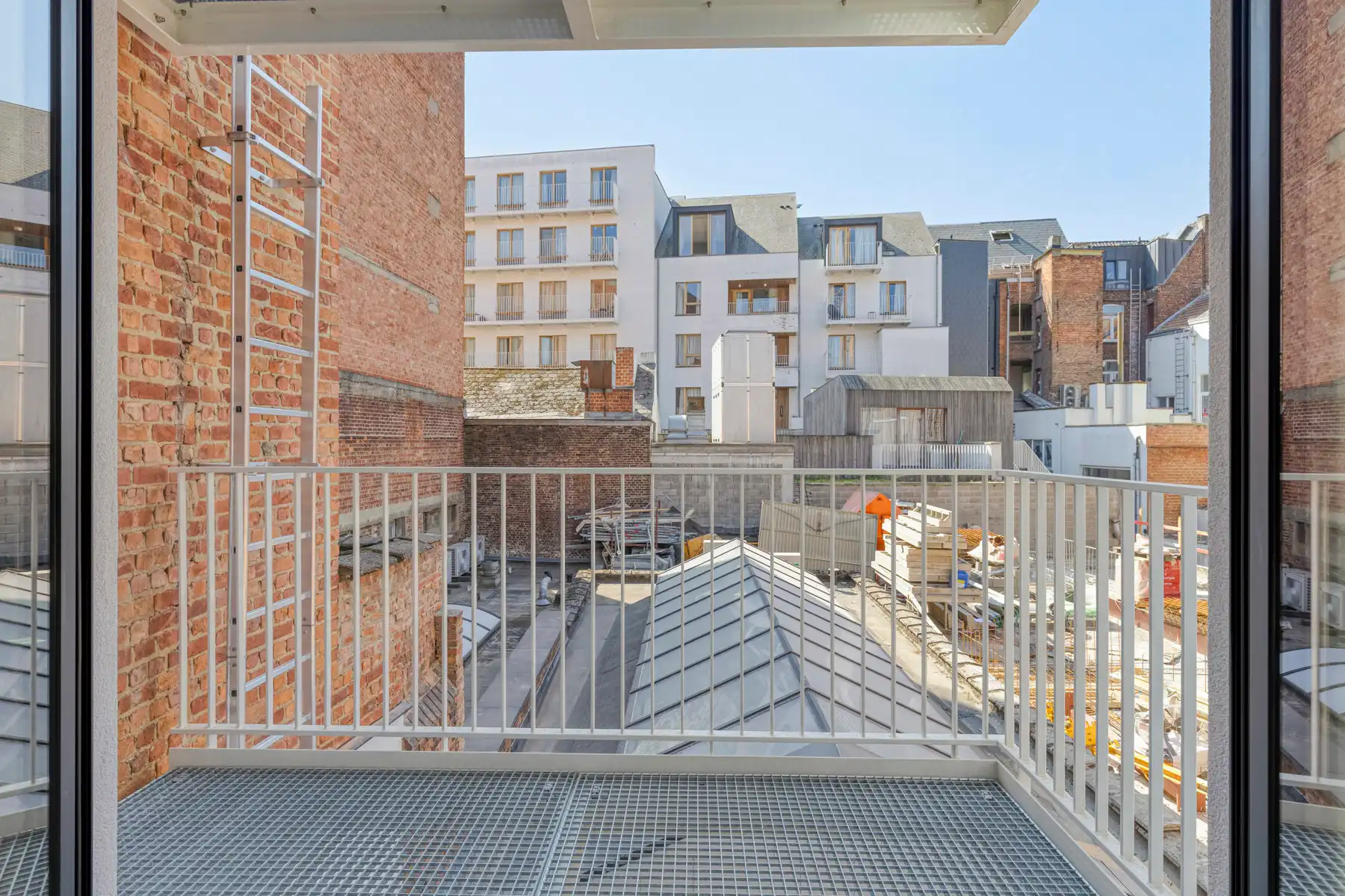 BEMEUBELDE STUDIO'S IN HARTJE LEUVEN foto 4