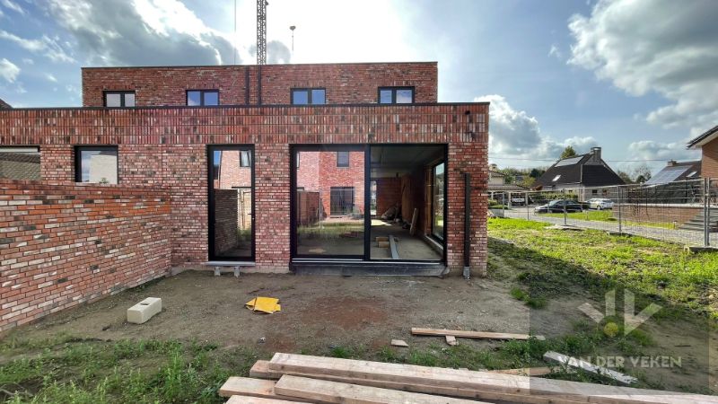 CENTRAAL GELEGEN CASCO NIEUWBOUWWONING MET 3 SLPK foto 5