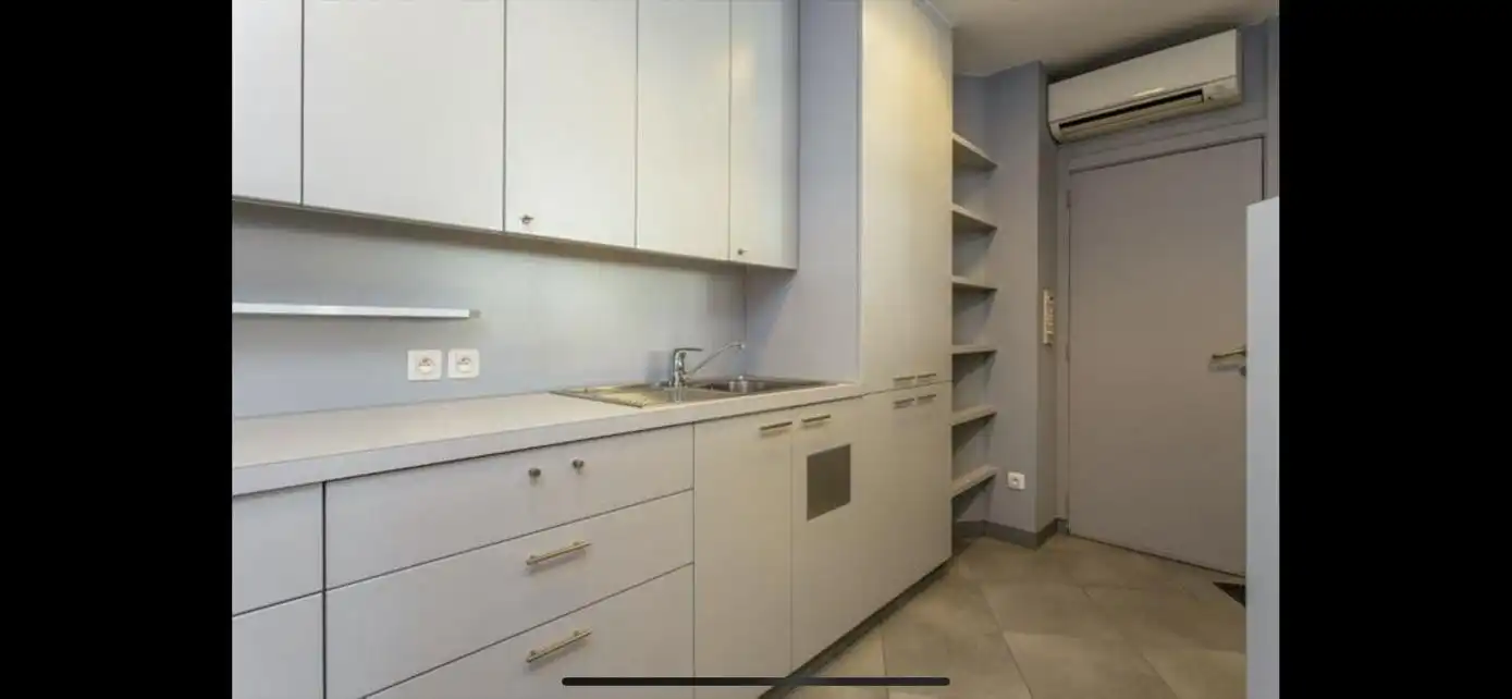 Handelspand met studio op toplocatie aan de Vierschaar foto 11