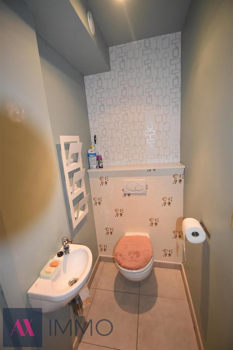 Instapklaar 1 slpk-appartement nabij winkels en openbaar vervoer! foto 9