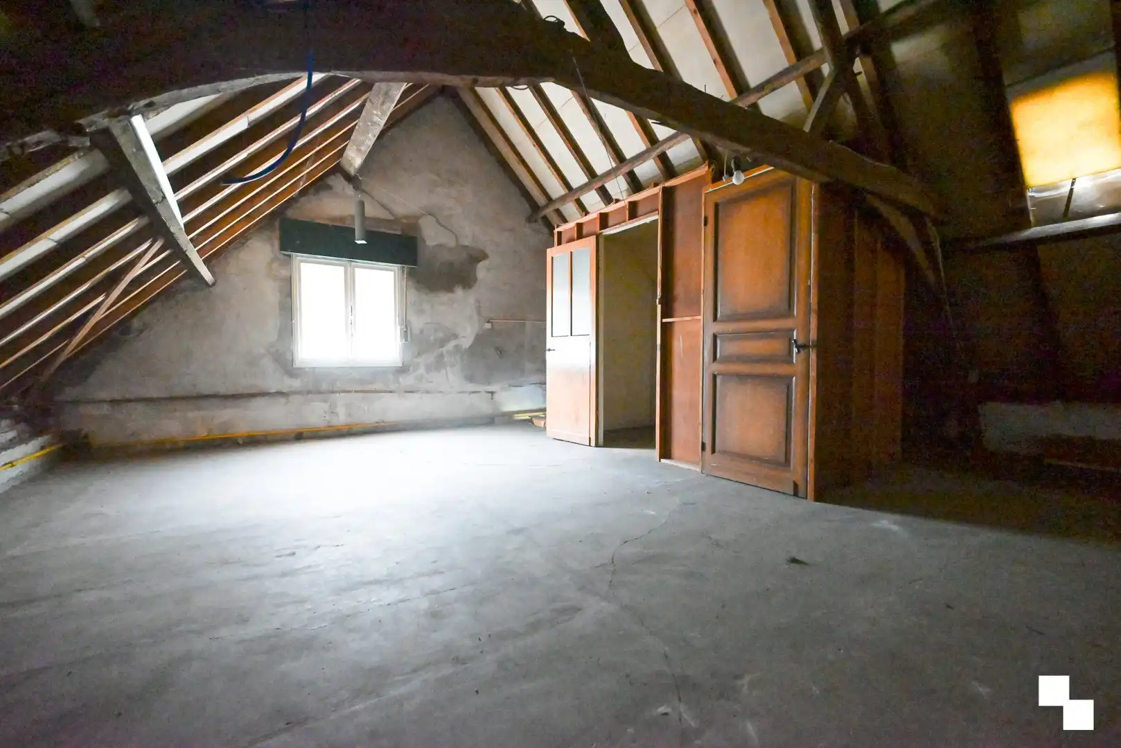 Compleet te renoveren woning / af te breken woning op rand van villawijk te Bosmolens foto 14