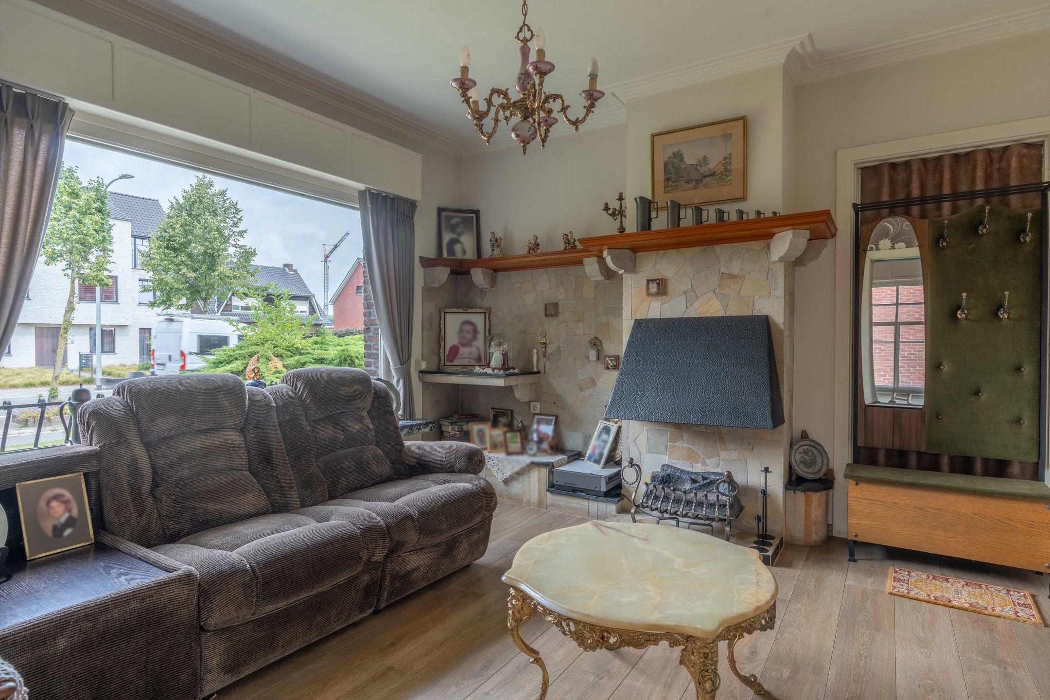 Te renoveren gezinswoning (196m²) op perceel van 1.943m². foto 8
